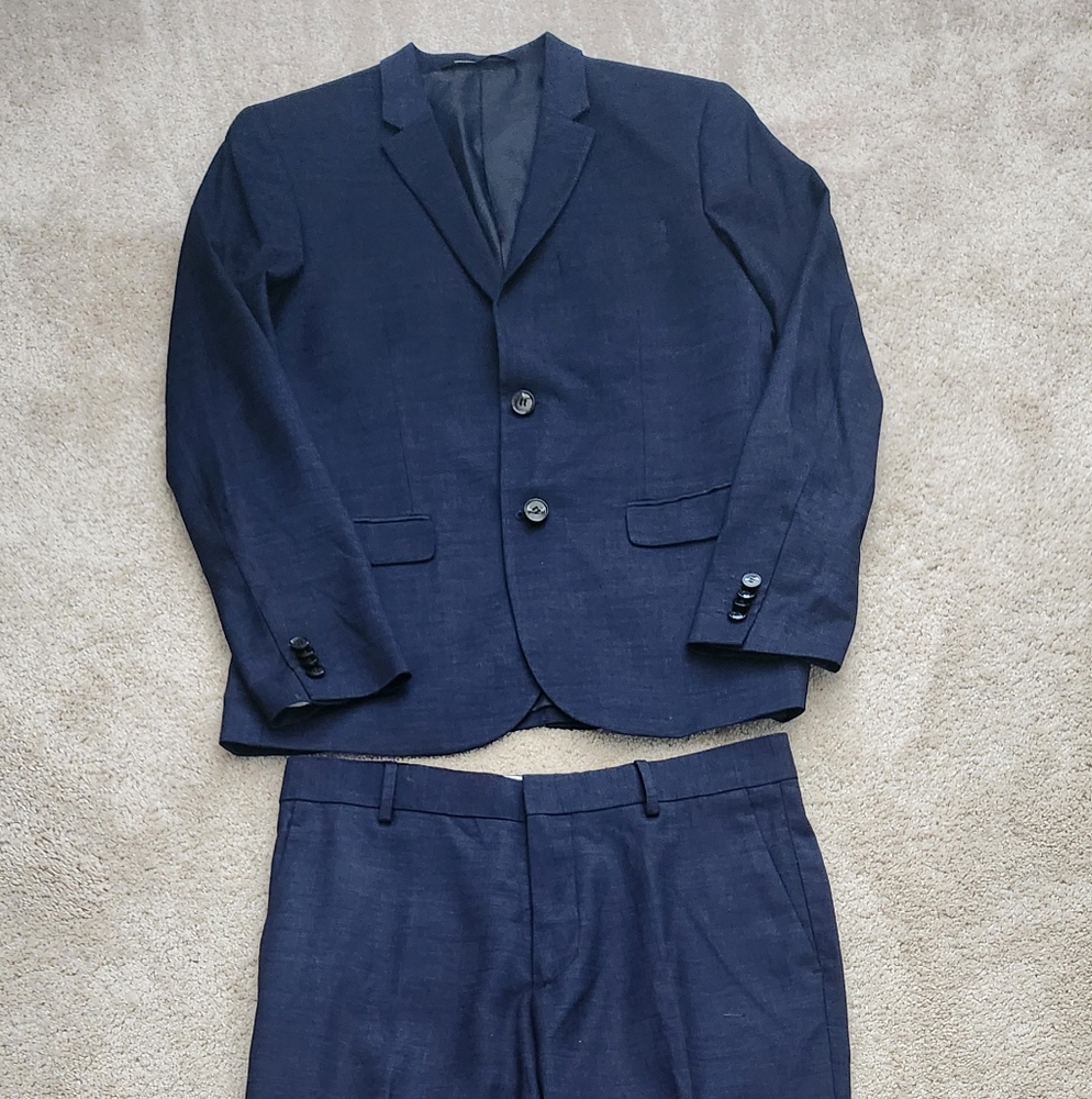 H&M Men's Skinny Fit, Navy Blue Suit Sz. 40R Jacket , Pants 32R